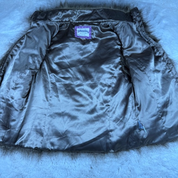 Johnnie B Quality Goods Mini Boden Faux Furry Vest Size 16+ Teens/Women's Small - Picture 5 of 8